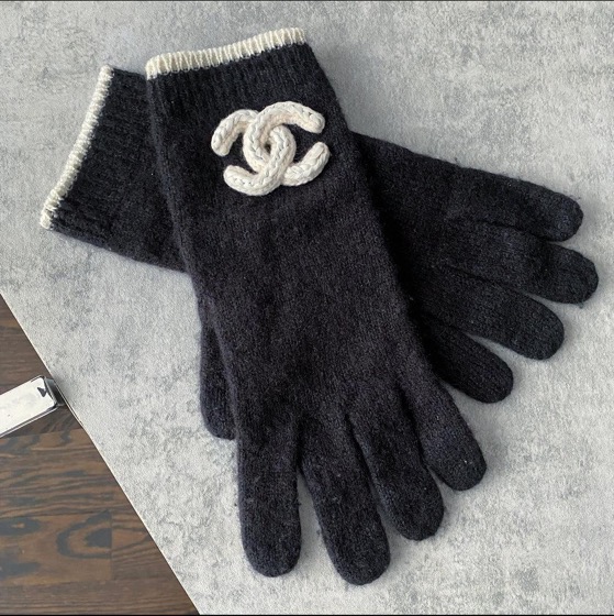 Chanel Glove